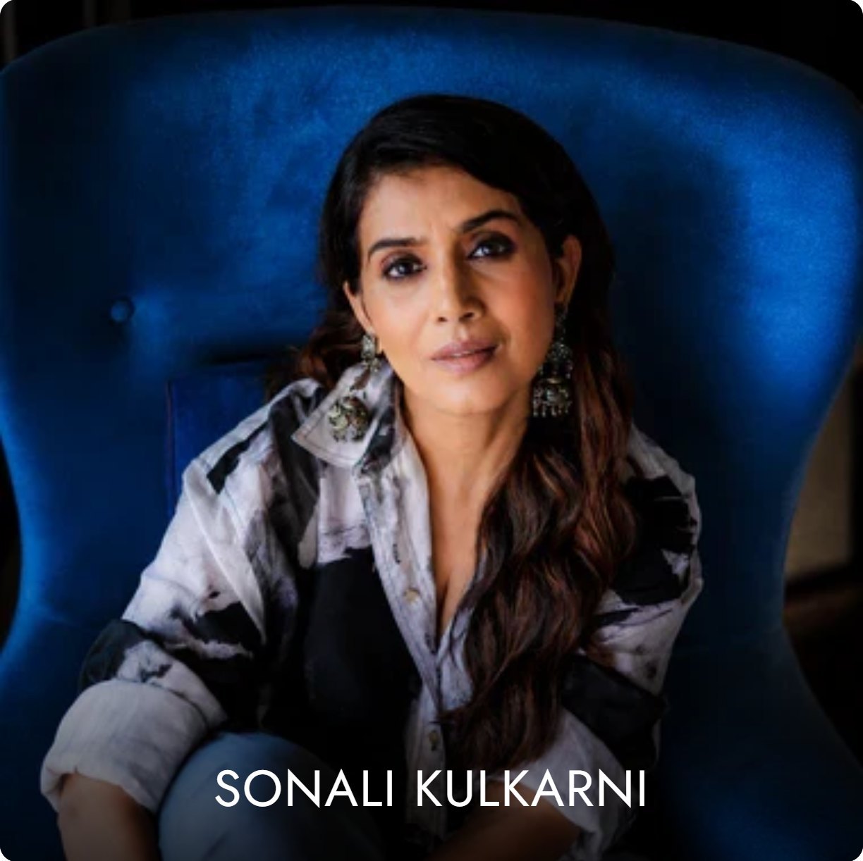 Sonali Kulkarni wearing the Benna Oversized Shirt